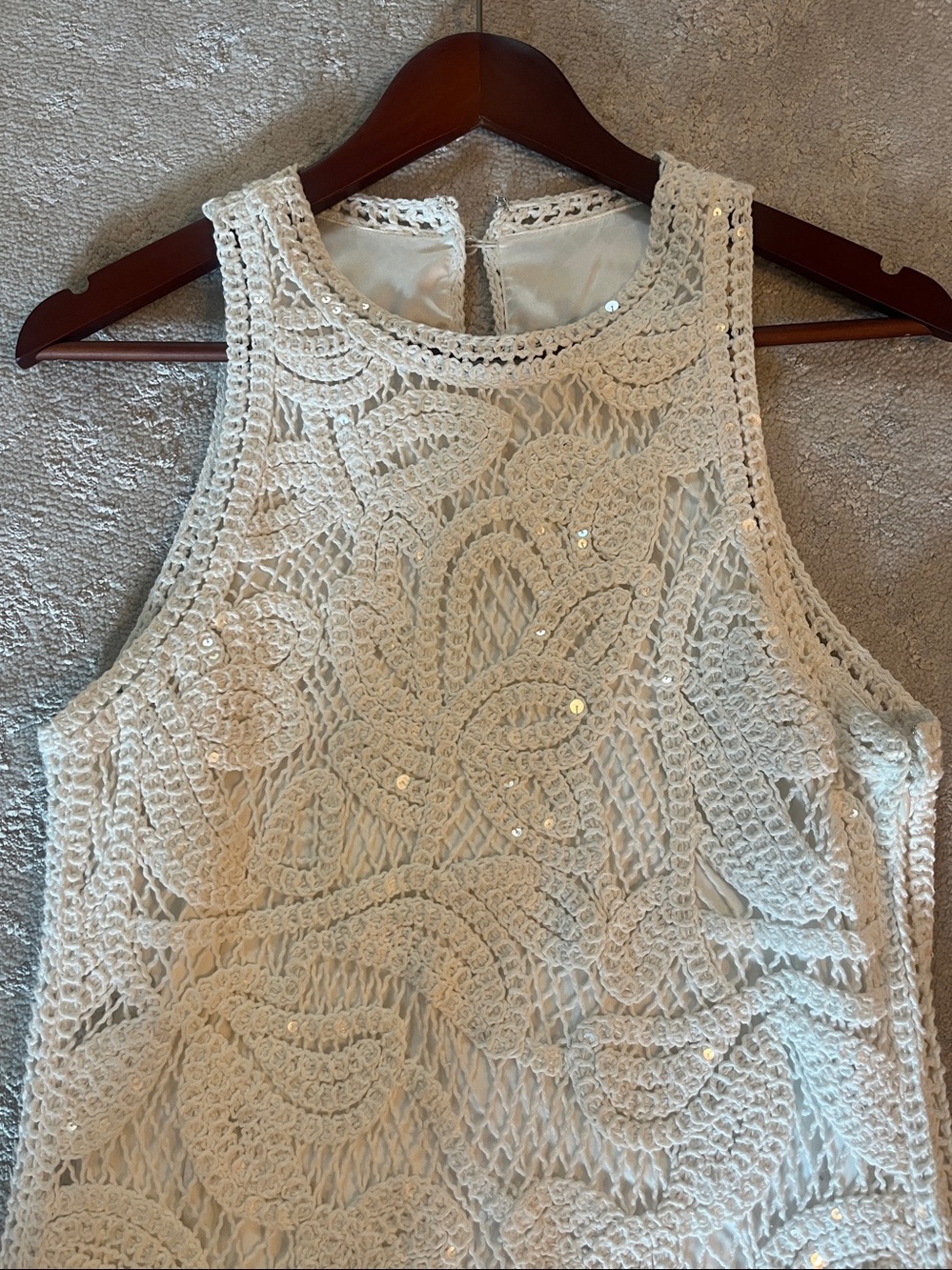Elegant Statement White Party Cocktail Crochet Sequin Dress Women’s Size US 6